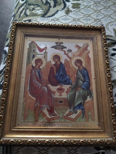 Икона Троица золочение в киоте отличная 28/24