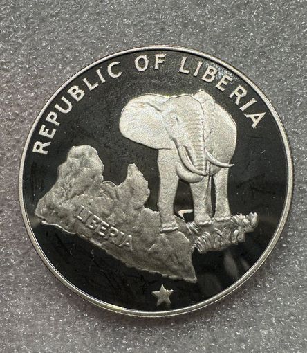 5 долларов 1976 Либерия - 34 грамма серебро 900 пробы.