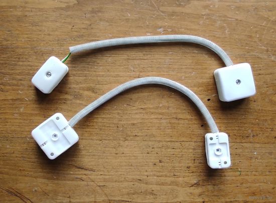 Контактные коробки соединенные проводом в оплётке 20см, 2 штуки с 1 рубля