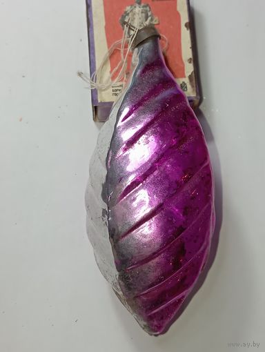 Ёлочная игрушка -  шишка , СССР. ,