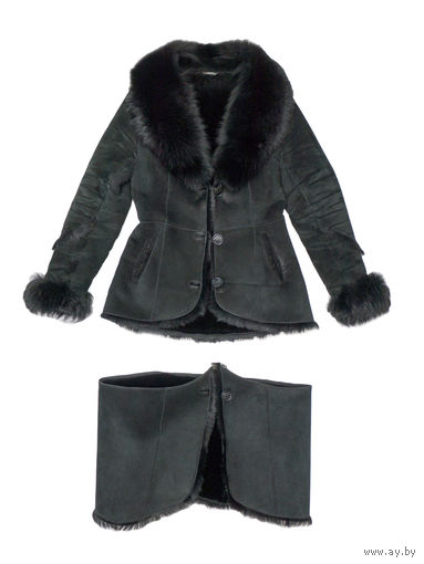 Дубленка женская из двух частей.
