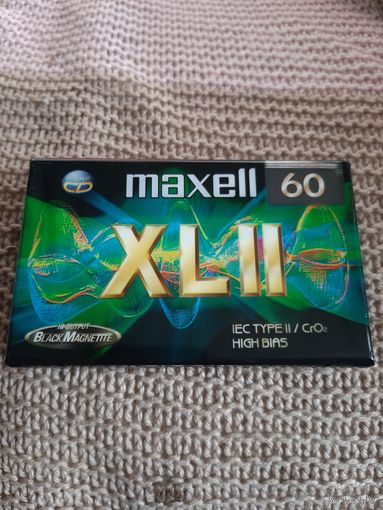 Кассета maxell XL II 60. с блока