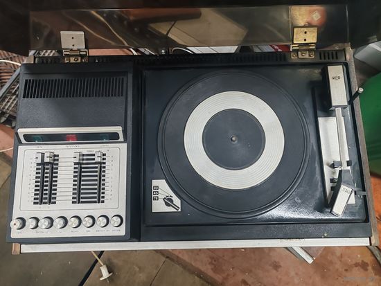 Виниловый электрофон