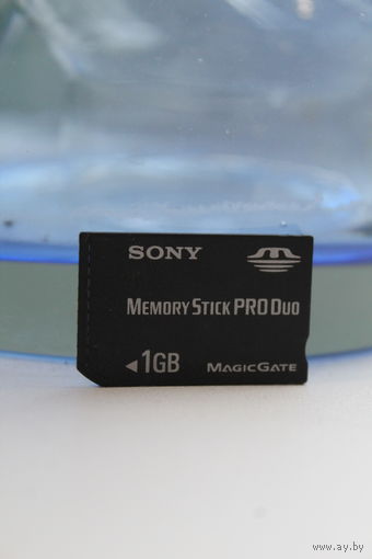 SONY 1GB MADE IN JAPAN