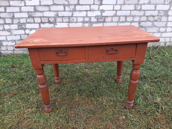 Стол старинный с двумя шуфлядами 76/111/66