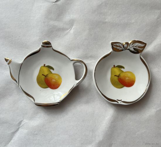 НАБОР 2 предмета. Фарфоровая подставка для чая (фрукты с позолотой).  ДФЗ