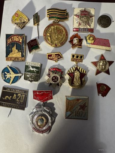 Значки цена за все.