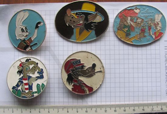 Значки из серии Ну погоди