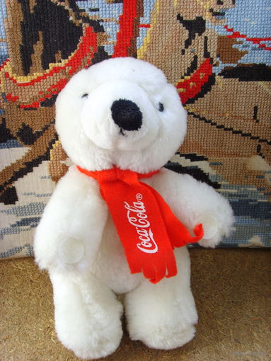 Медведь . Мишка Coca-Cola