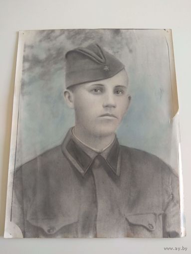 Красноармеец. Большая ретушированная фотография. 1941-1942
