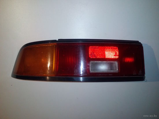 Фонарь задний левый Mazda 323 BG