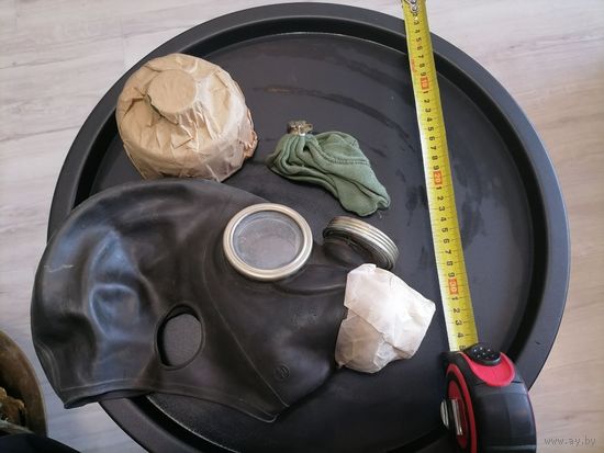 Противогаз из СССР в полном комплекте