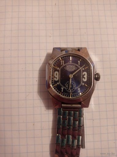 Часы Восток нечастые с рубля без мпц!