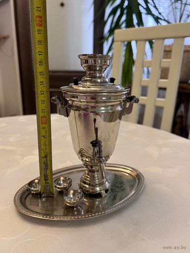 Сувенирный самовар СССР.