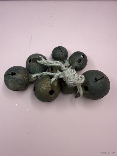 Старт с 1 рублей! Старинные бубенцы 8 штук . Смотрите другие лоты- много распродаж!!