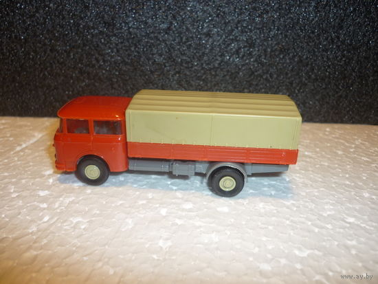 Модель машинки Skoda 706 RT. ГДР. масштаб 1:87. Permot