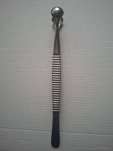 Пинцет зубчатый 20см