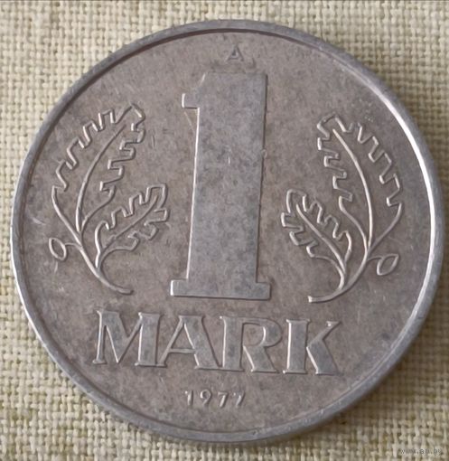 Германия. 1 марка 1977 года.