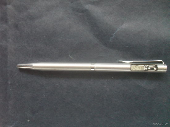 Ручка с электронными часами.Часы идут,стержня нет.