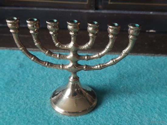 Подсвечник