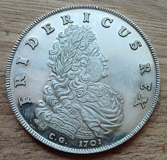 Талер 1701год