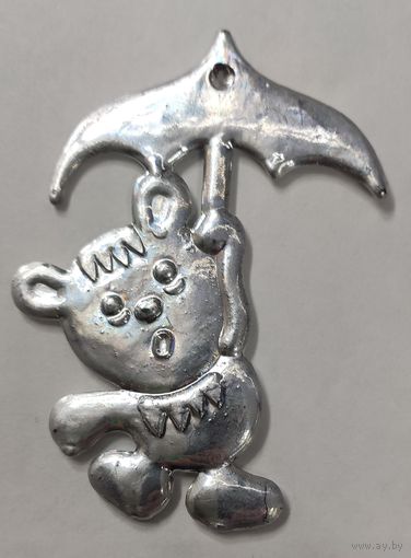 Елочная игрушка СССР пластик. Медведь с зонтиком.