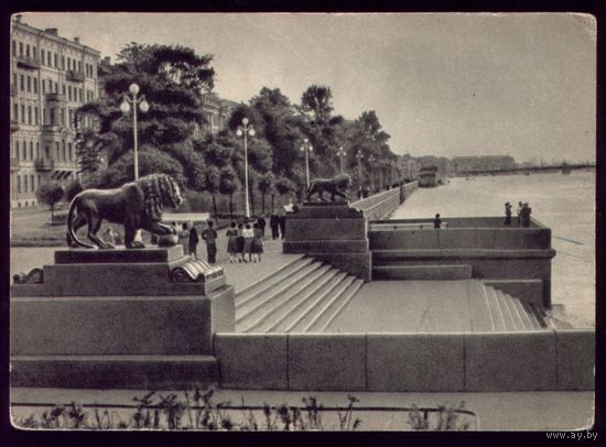 1955 год Ленинград Спуск к Неве