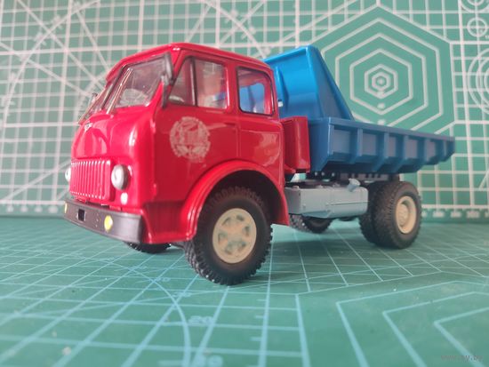 Масштабная модель МАЗ-507 Масштаб 1/43 Наш автопром