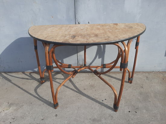 Стол ротанг