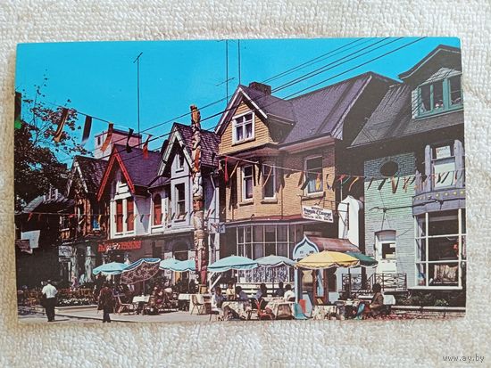 Канада, Торонто. Улицы Блур и Батерст