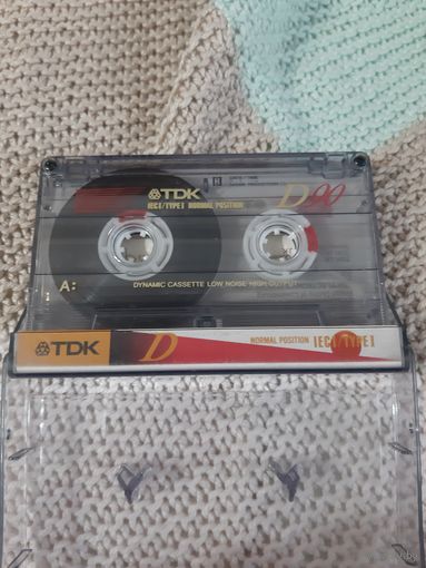 Кассета  TDK D90. Rainbow