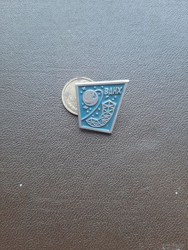 Значок легкий ВДНХ