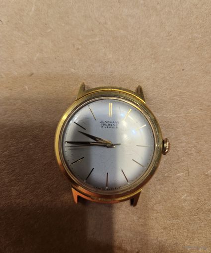 Часы Junghans (механика) на ходу,состояние отличное!!!