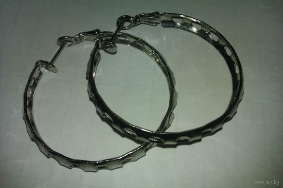Серьги металлические