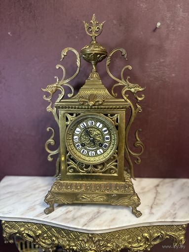 Очень красивые настольные часы, механика, очень тяжелые, полностью исправны, много лотов с рубля