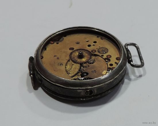 Часы наручные мужские 20-30-е годы "MOERIS" Швейцария. Диаметр часов 4 см., механизма 3.5 см. Не исправный.