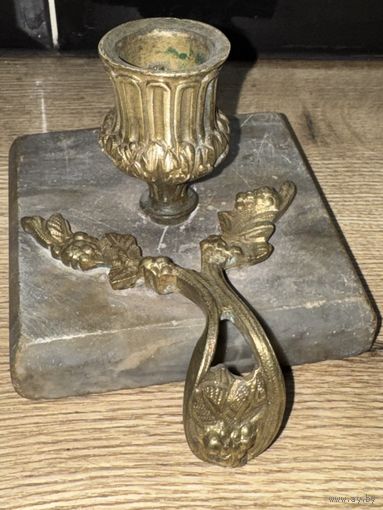 Подсвечник старинный.