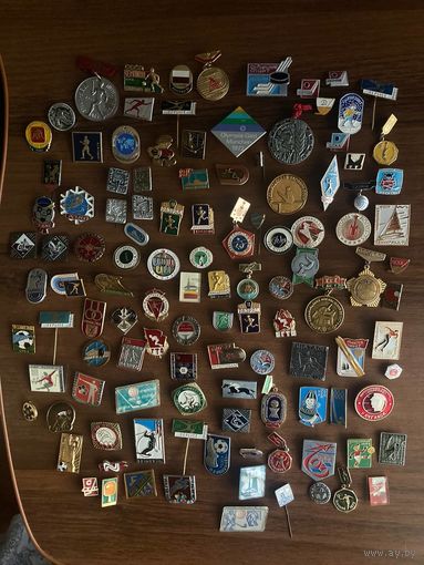 Спортивные значки с 1 рубля!