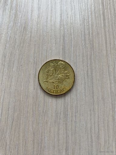Мозамбик, 10 метикалов 1994 Хлопок