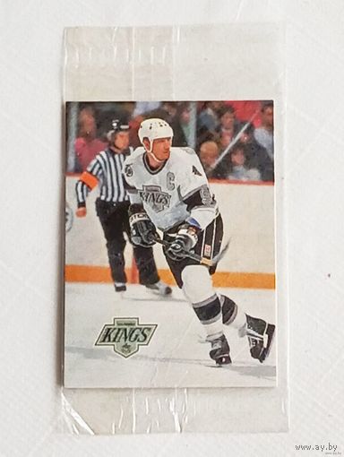 Карточка Wayne Gretzky NHL ( Грецки ) начало 1990-ых запаяна в плёнке-пакетике