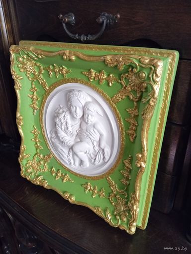 - Барельеф ЖОЗЕФИНА С МЛАДЕНЦЕМ НАПОЛЕОНОМ II 30х30х4 см