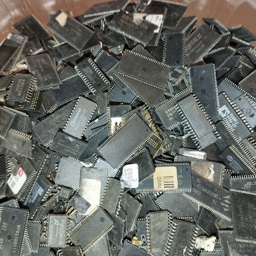 Микросхемы(чипы) от памяти SDRAM и подобных.