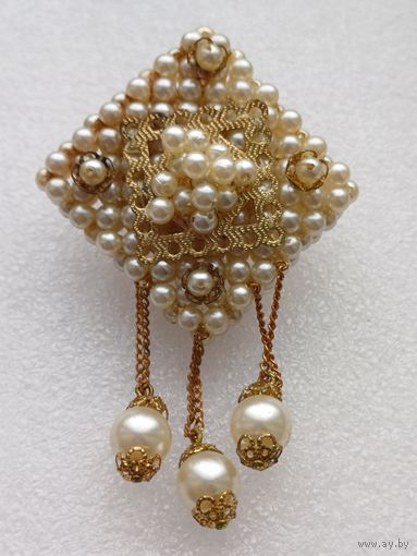 Все лоты с 1р.Большая брошь