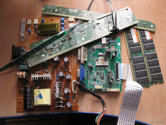 Платы с радиодеталями