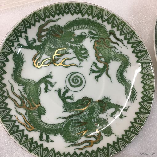 Китайская тарелка  Famille Verte Green Dragon цена за 1 шт    к3