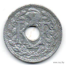 10 сантимов 1941 г. Франция. Виши. с точками