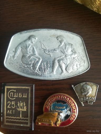 Значки под восстановление. С рубля.