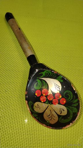 Ложка деревянная расписная из СССР.