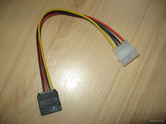 Кабель питания MOLEX female - Power SATA