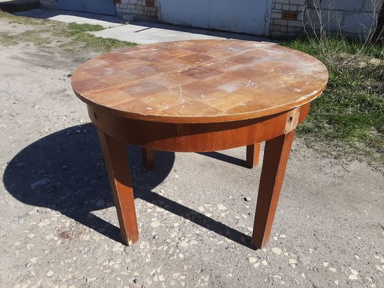 Стол круглый раскладной 60-х годов 77/105